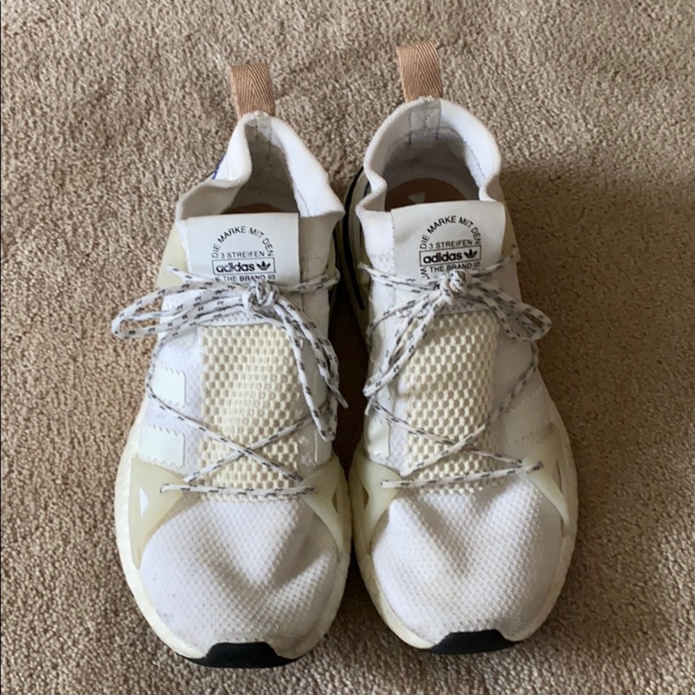Adidas die mark mit den sneakers sz 8